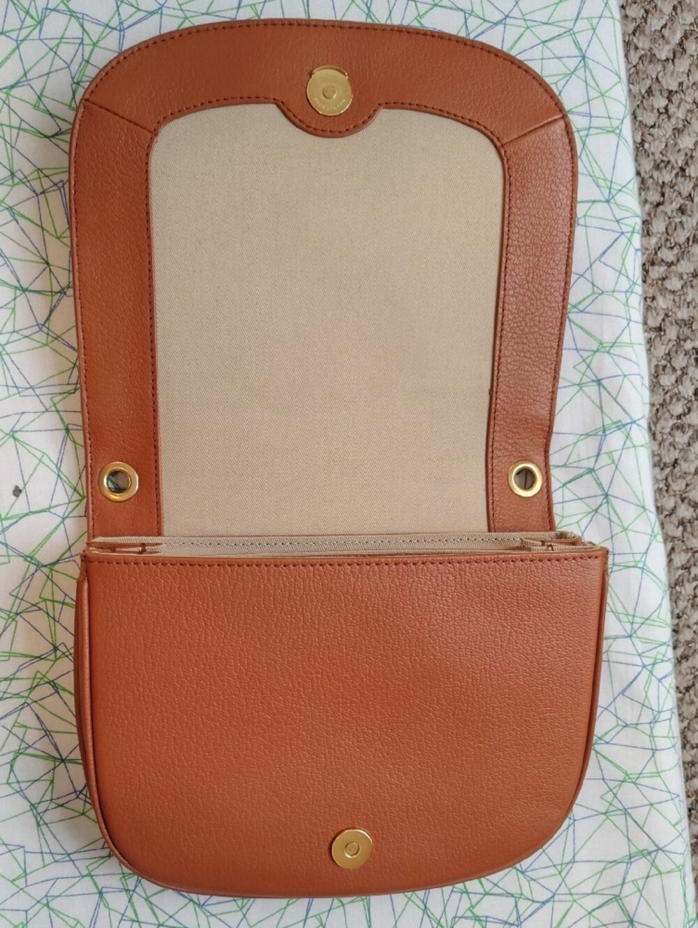 See By Chloe Saddle Shoulder Bag in Cognac Brown (No Shoulder Strap) - Picture 4 of 4